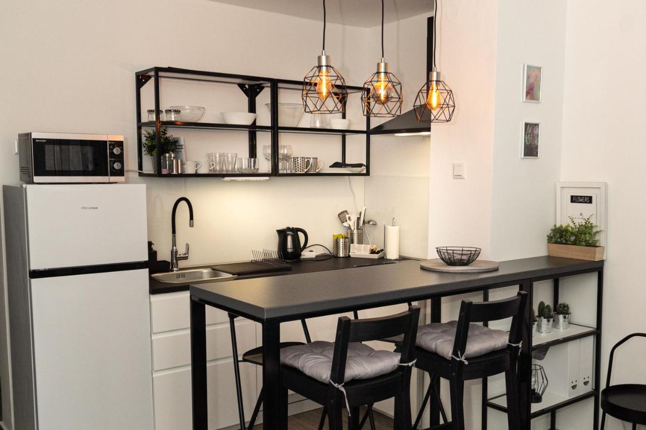 Apartman Ina Осиек Экстерьер фото